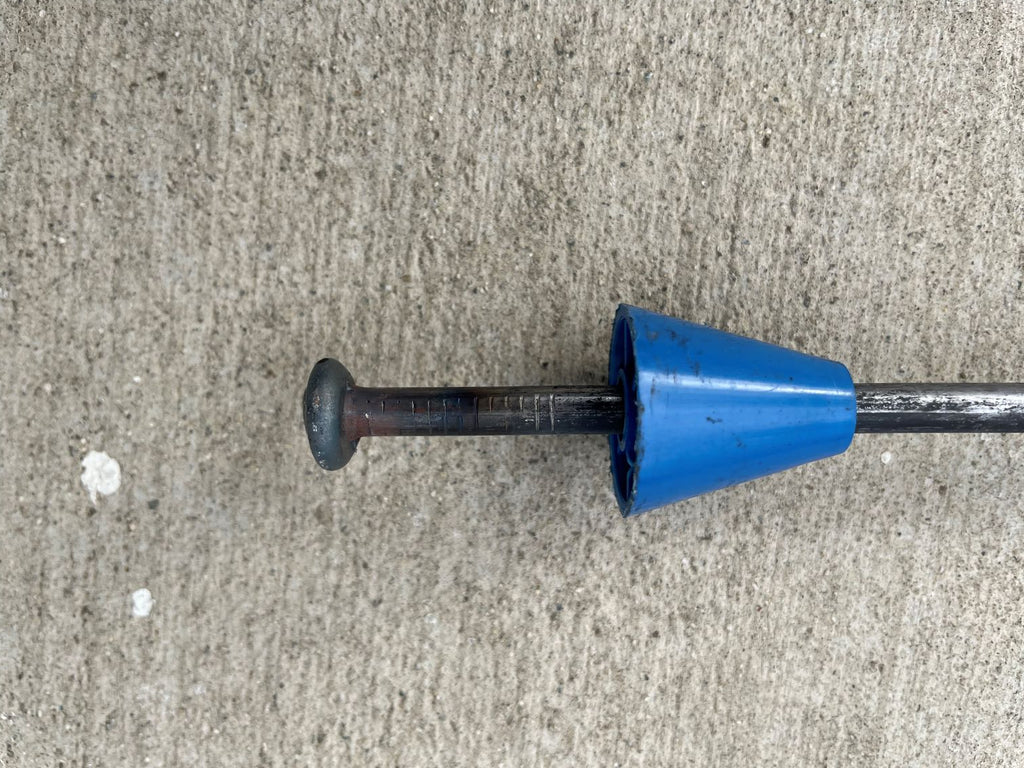 10" x 4 ¾" Heavy Duty Snap Ties For Concrete Forms (Short End) - 1" Plastic Cones