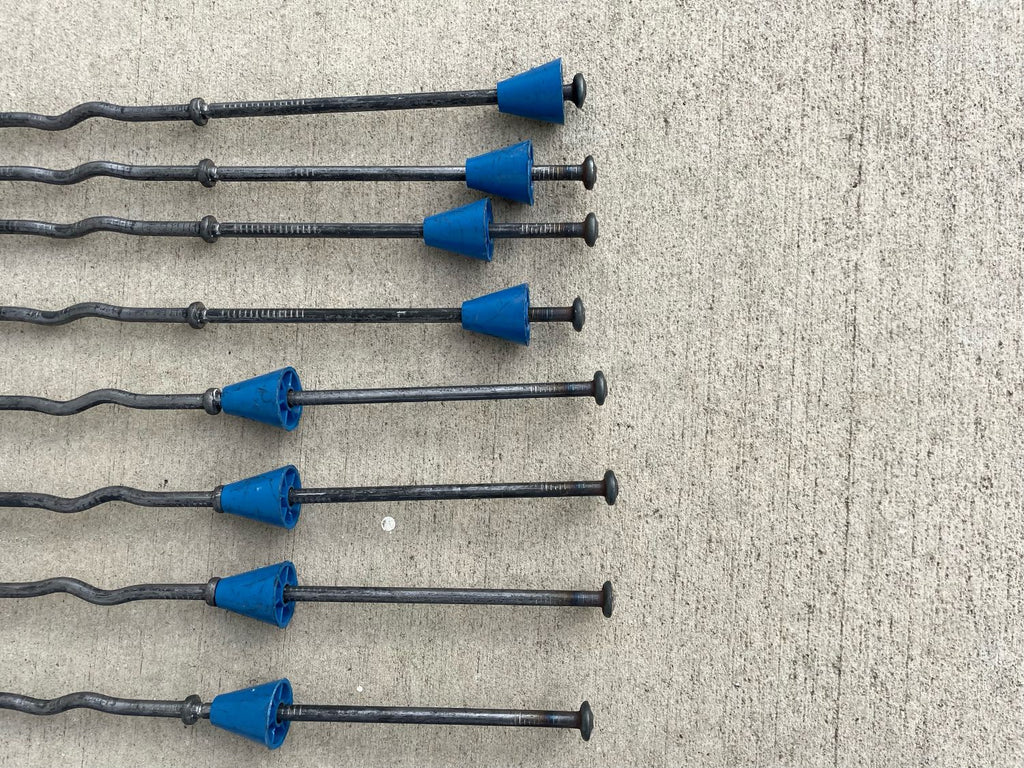 10" x 4 ¾" Heavy Duty Snap Ties For Concrete Forms (Short End) - 1" Plastic Cones