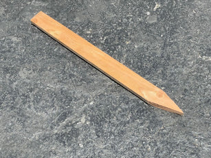 chisel point end 18" wood stakes