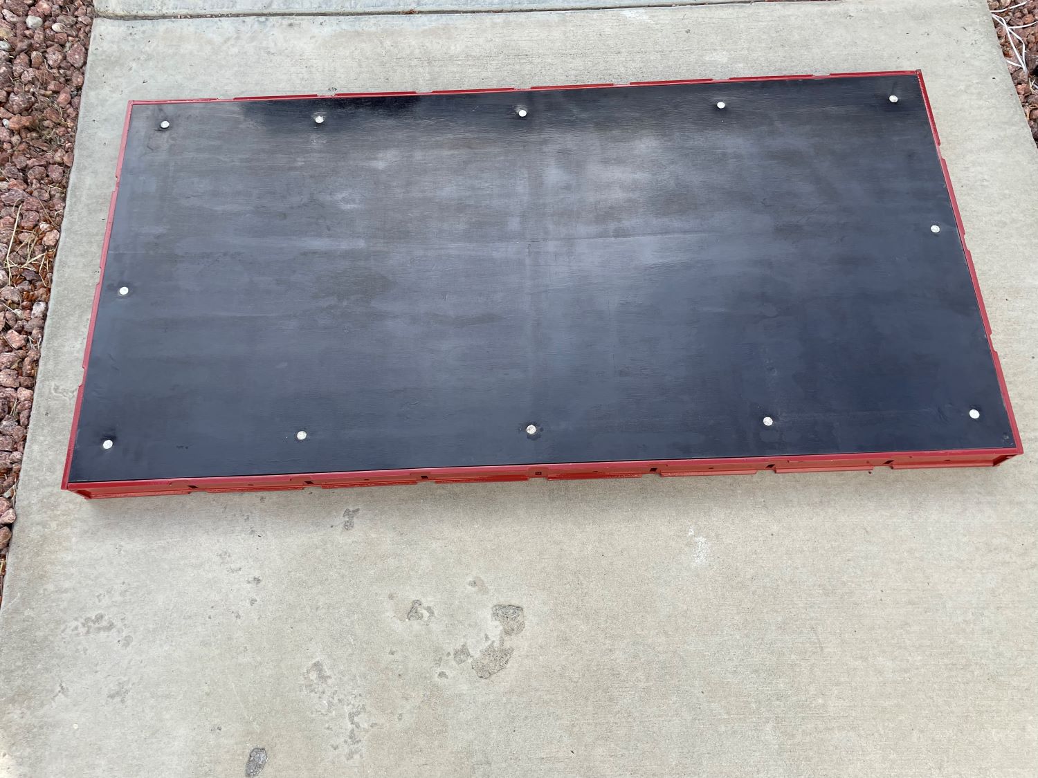 24 in x 4 ft Metal Concrete Form Panels For Walls & Columns – Sandbaggy