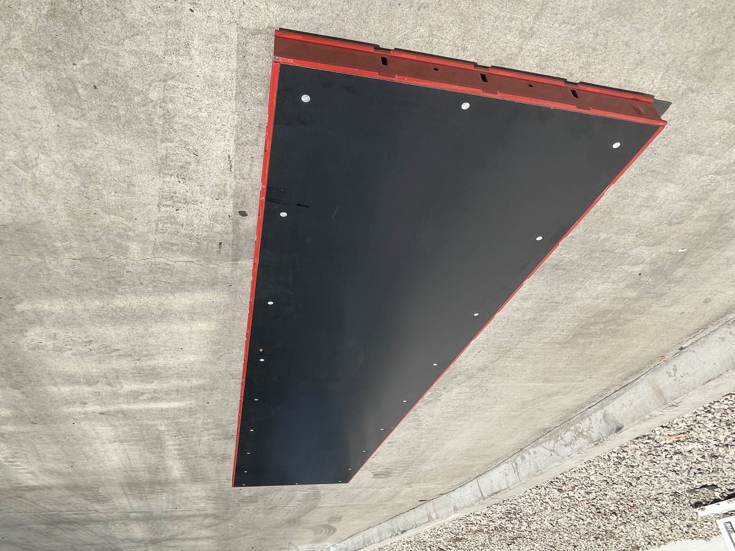 24 in x 8 ft Metal Concrete Form Panels For Walls & Columns – Sandbaggy