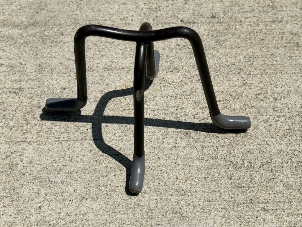 3" Metal Rebar Support Chairs - Plastic Dipped Legs - Rebar #3 to #5