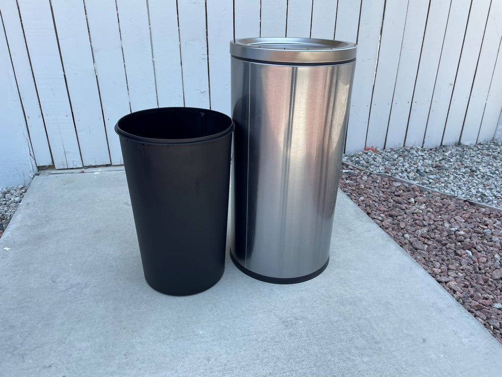 30 gallon stainless steel trash can with plastic inner bucket