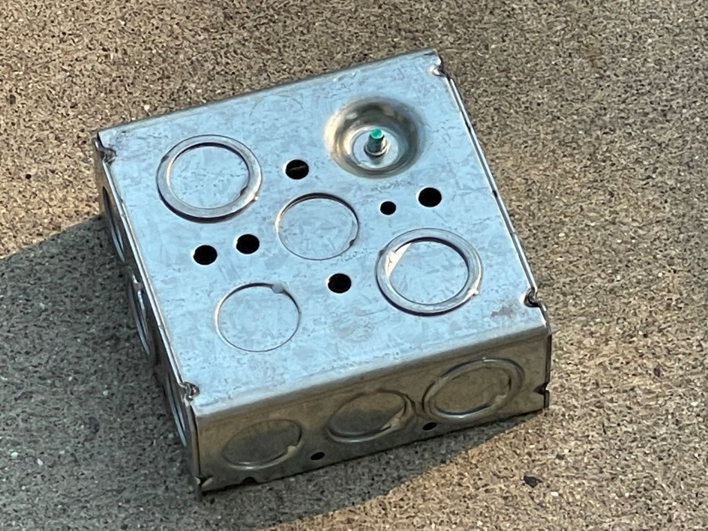 4 inch x 4 inch metallic conduit box