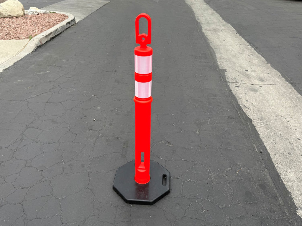 plastic traffic delineator posts