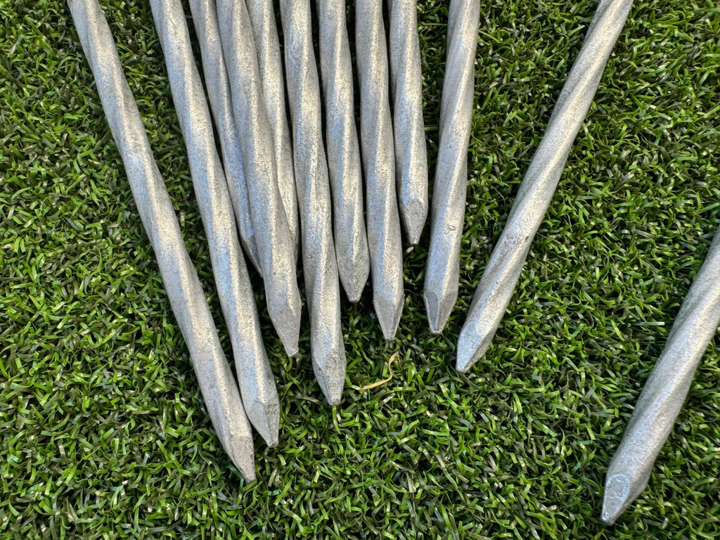 turf nails with sharp chisel pointed ends