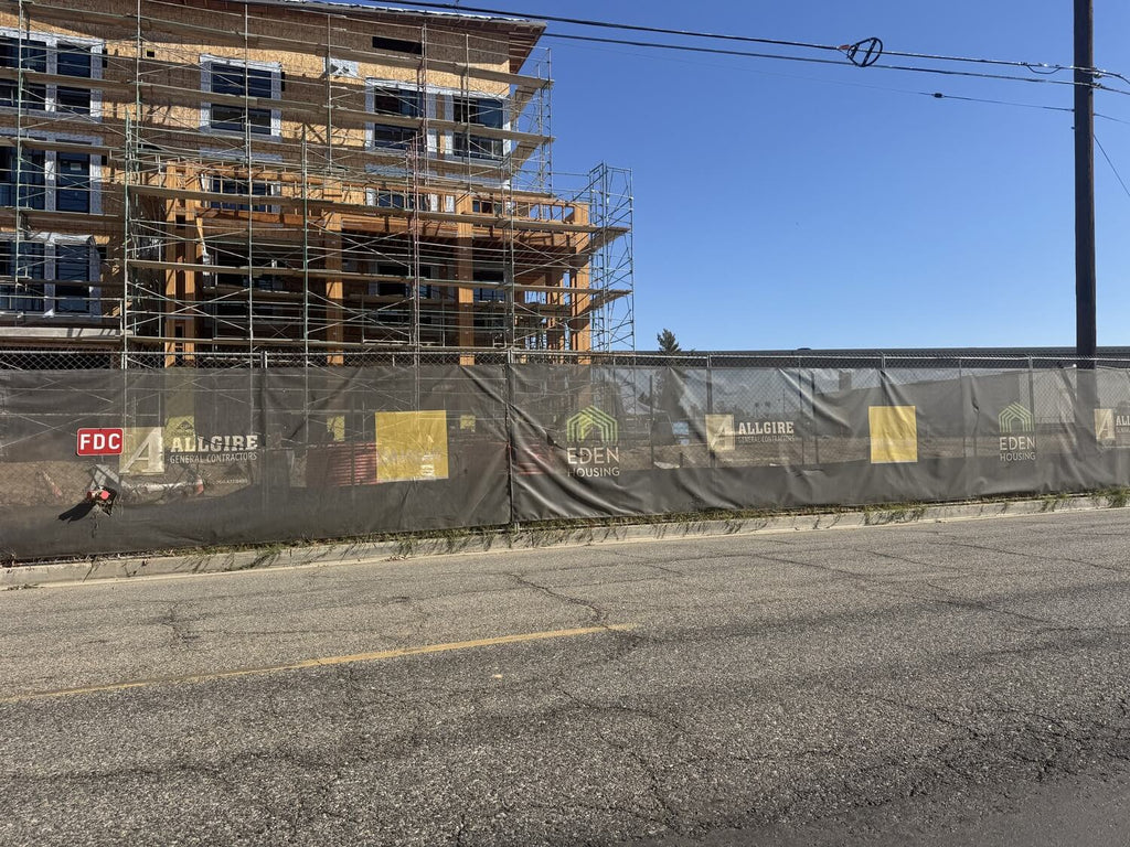 8 ft x 10 ft Temporary Chain Link Fence Panel (Galvanized)