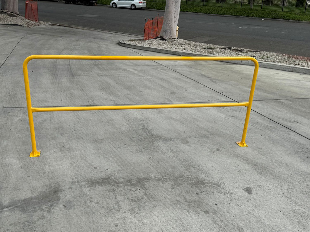 OSHA Industrial Safety Railing (96" L x 42" H) - Yellow Guardrail