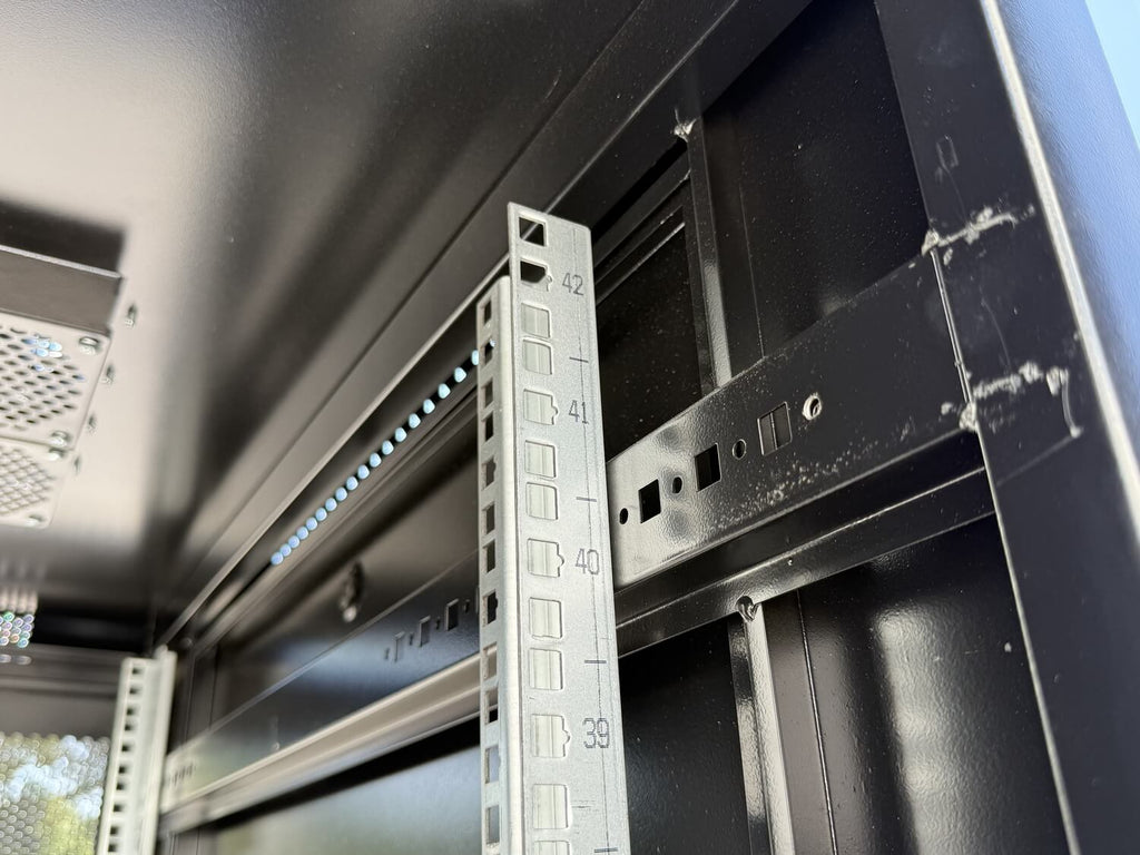 42U Data Center Rack - Lockable, Heavy Duty with Cooling Support