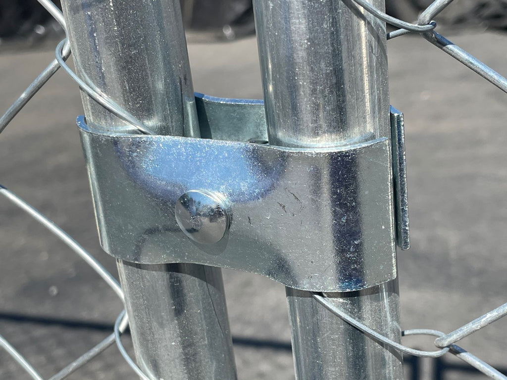 chain link fence brackets