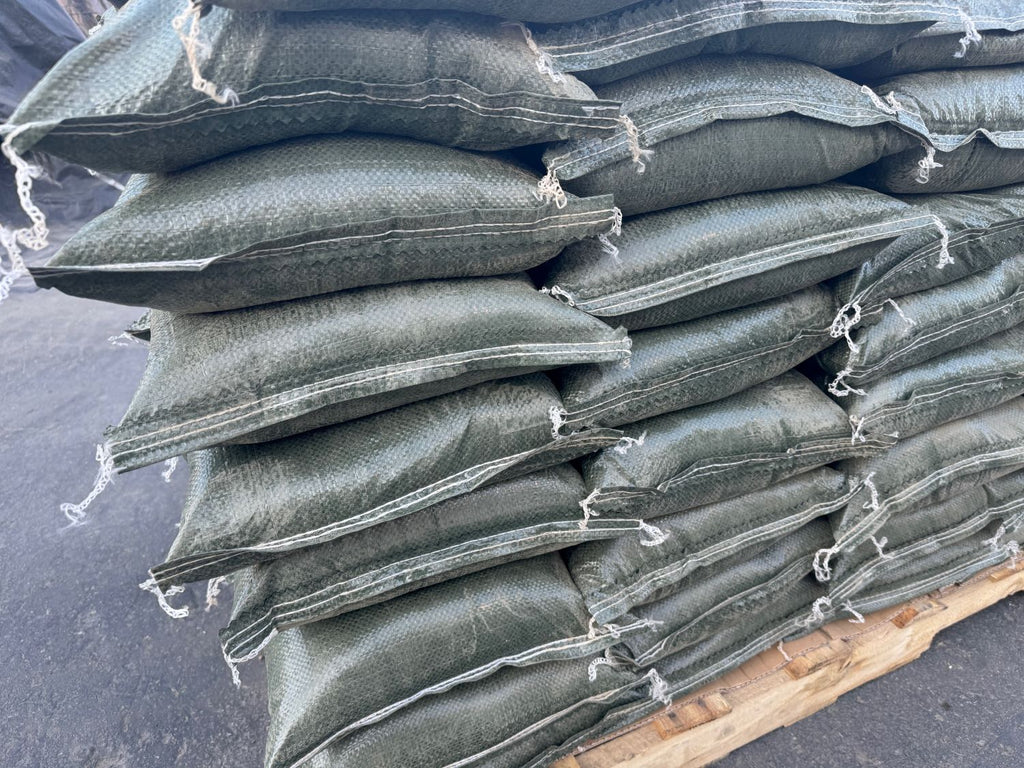 Sand Bags 12 Pack Empty Sandbags With Ties, Heavy Duty, UV Treated 14 X 25 Non Slip Empty Bags For Sand 12 Pack