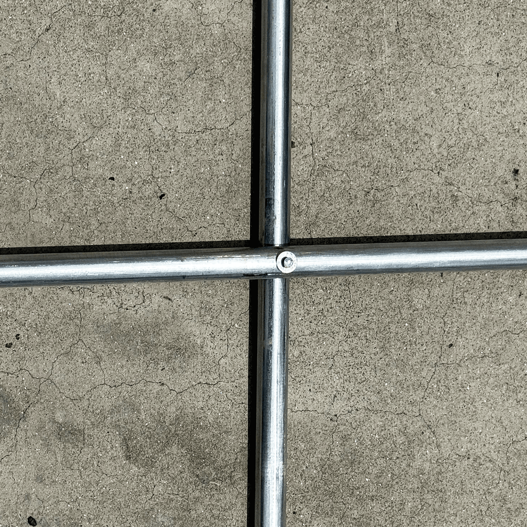 scaffolding cross braces for sale at Sandbaggy