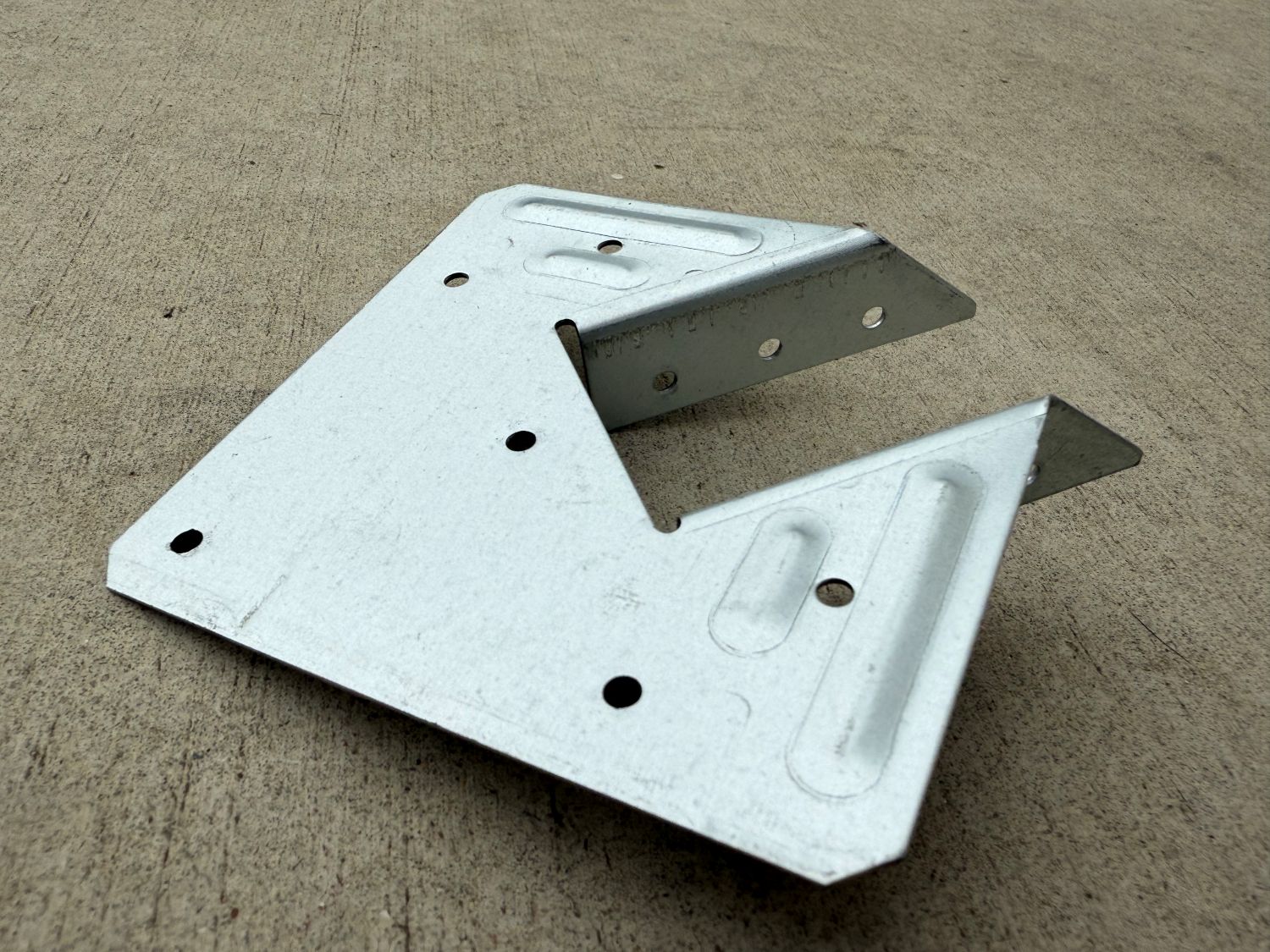 U-Shaped Hurricane Tie for Rafters, Trusses, & Decks – Sandbaggy
