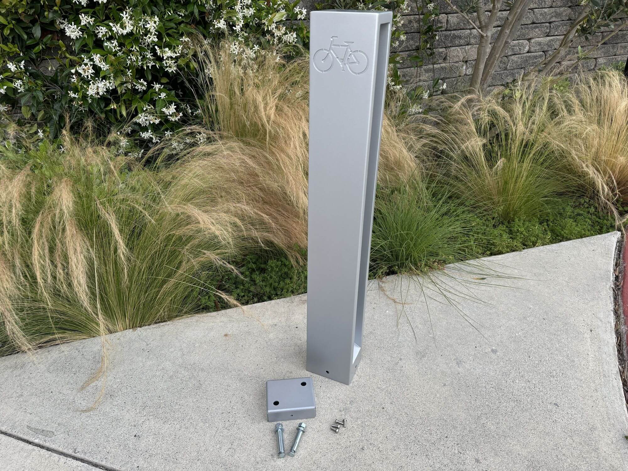 Modern Commercial Bike Rack: Aluminum Cast - Sandbaggy