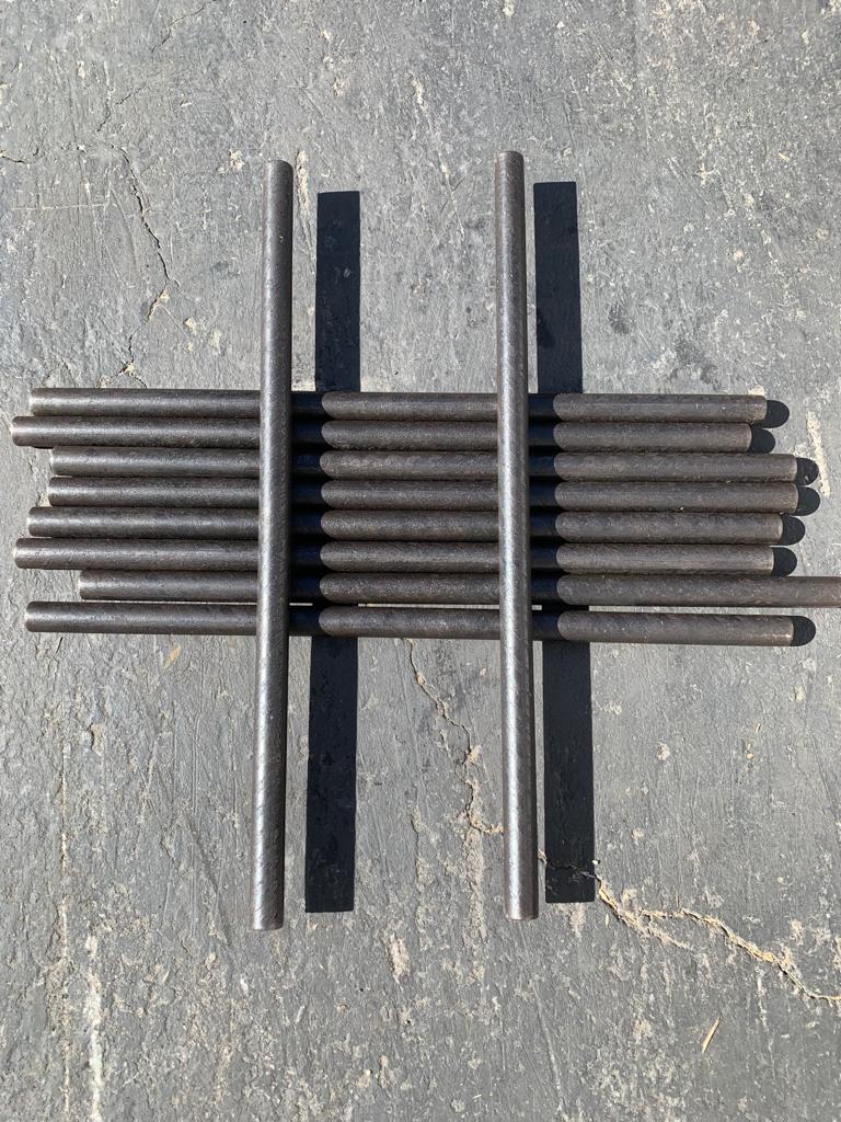 18" Smooth Concrete Dowel Bar (Multiple Sizes Available) – Sandbaggy