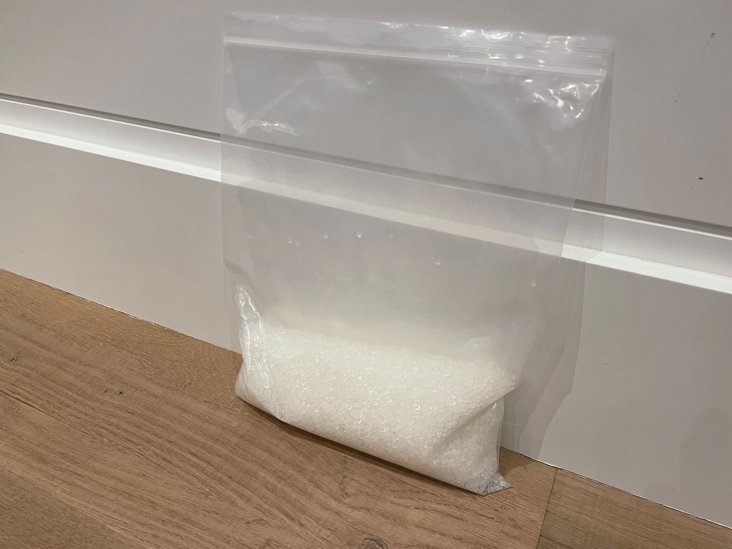 White Silica Gel Beads - Non-Toxic Desiccant Bags