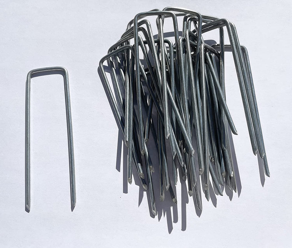 Our heavy duty 11 gauge landscape staples have sharp edges making them easy to use and install.