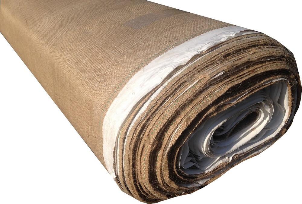 Concrete curing blanket roll made from jute and polypropylene