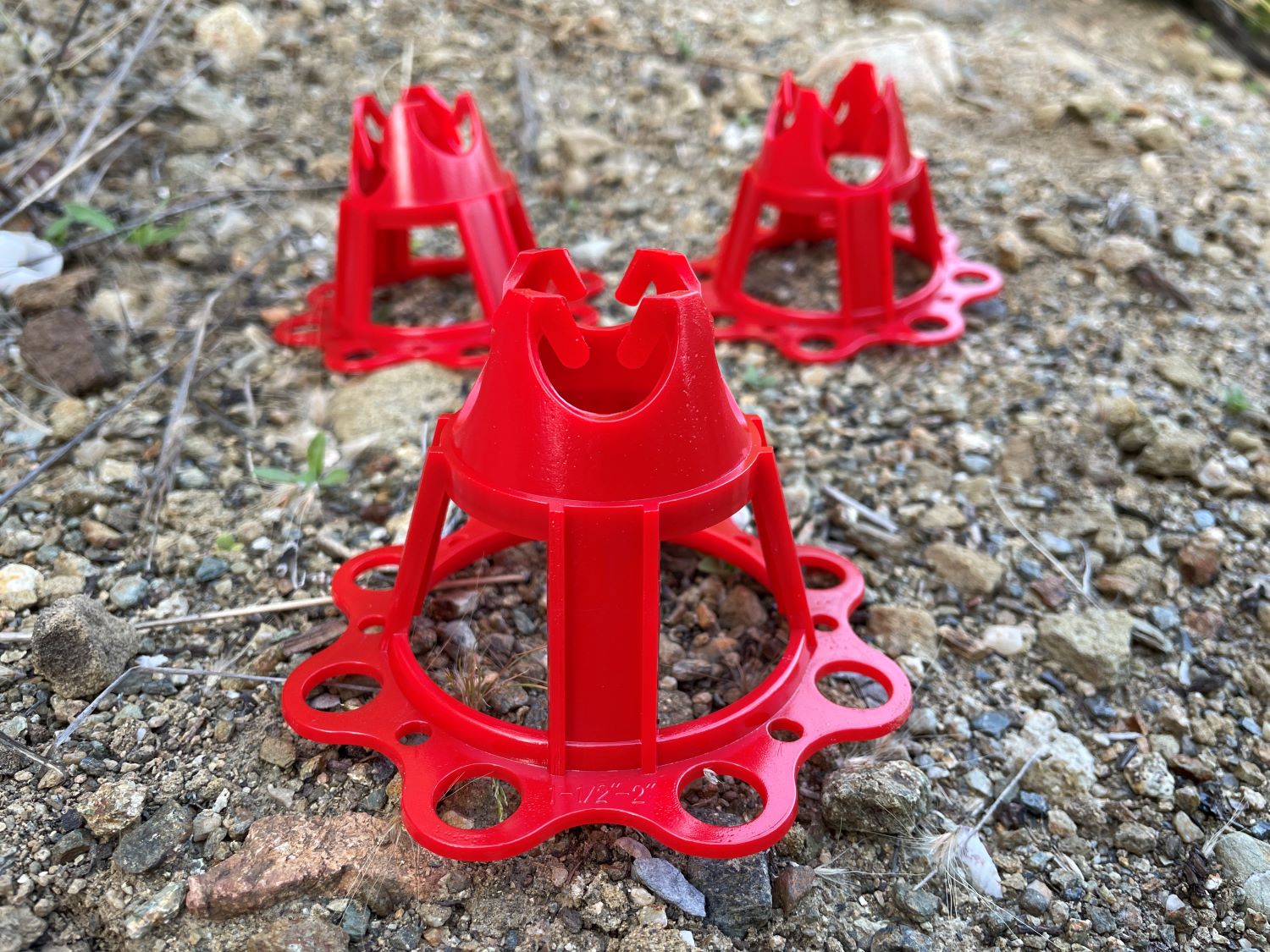 Plastic Rebar Chairs Elevates Rebar 1 ½" or 2" Rebar 3 to 5 (Red)