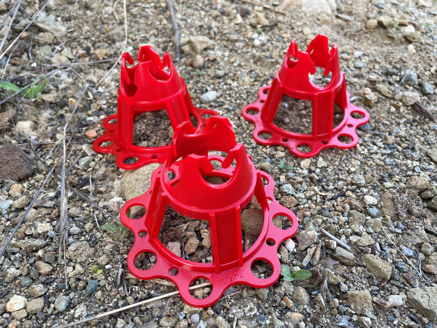 Plastic Rebar Chairs Elevates Rebar 1 ½" or 2" Rebar 3 to 5 (Red)