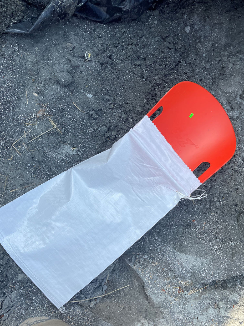 Sandbag Shovel for Filling Sandbags