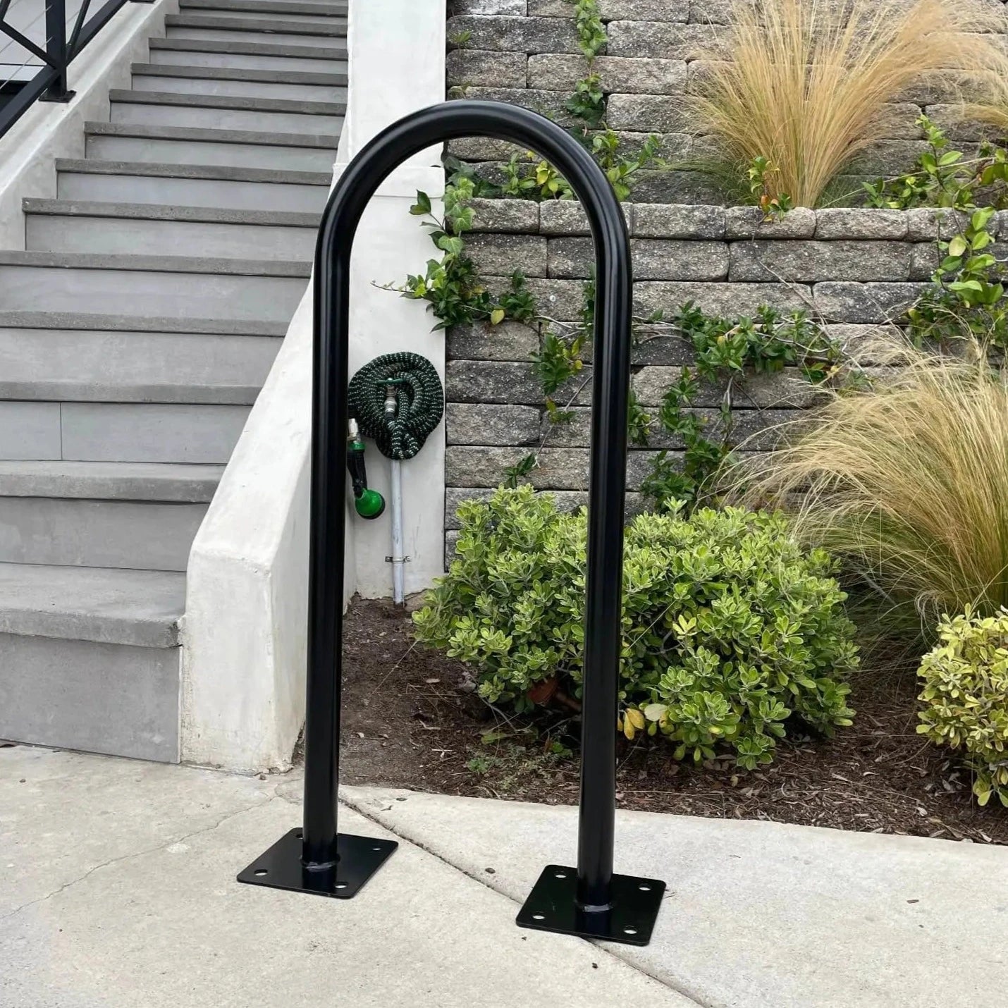 In Ground Bike Rack U Shaped Commercial Outdoor 1 Loop Galvanized Steel Black 14.5